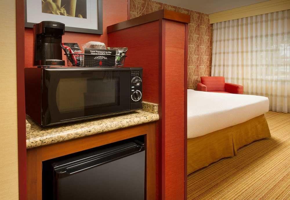 Courtyard By Marriott Waldorf Hotel Luaran gambar