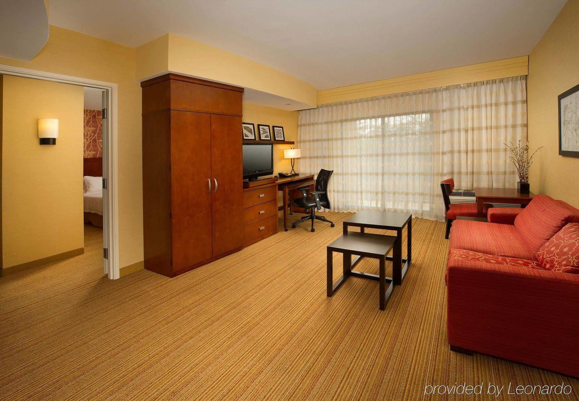 Courtyard By Marriott Waldorf Hotel Luaran gambar