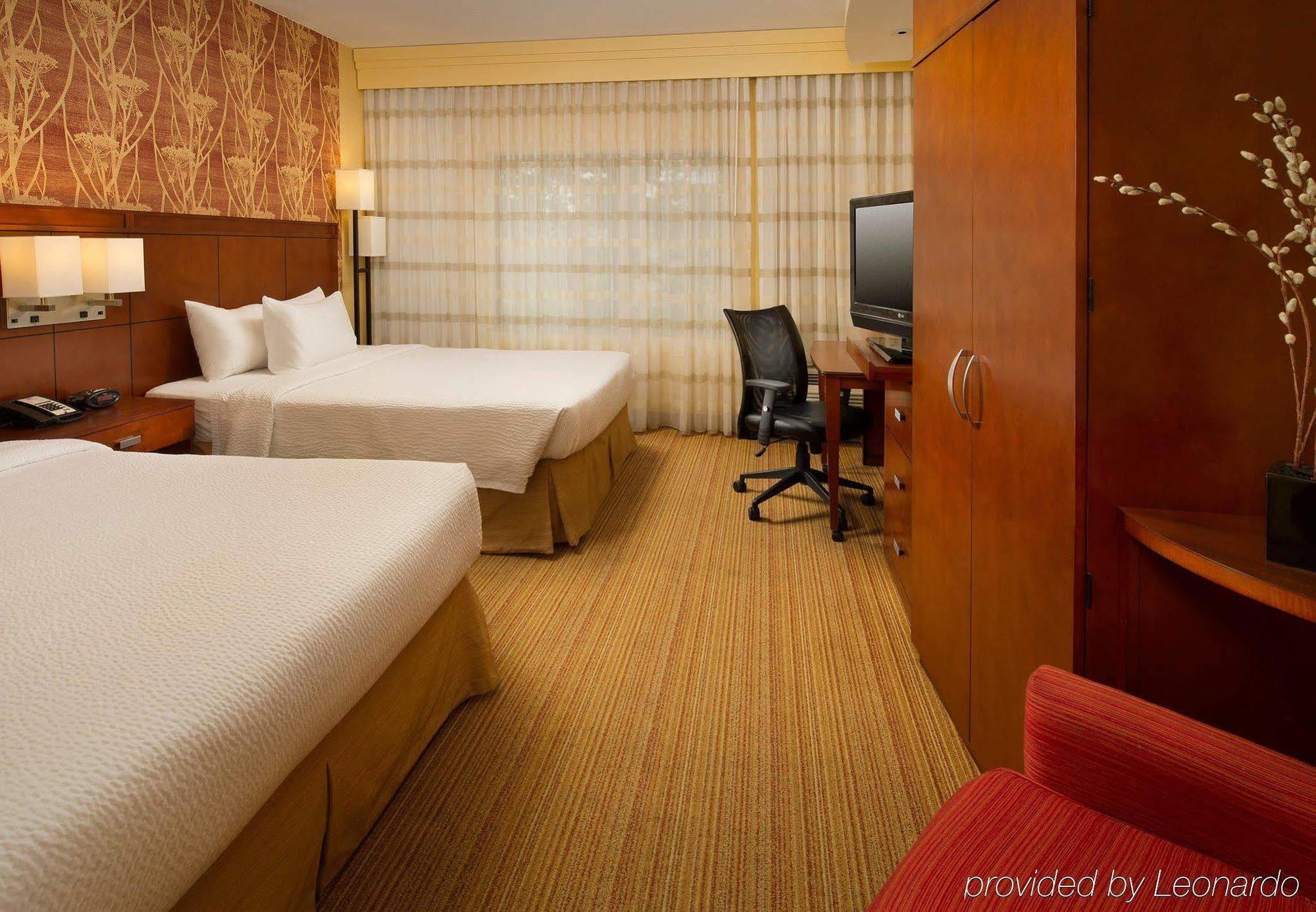 Courtyard By Marriott Waldorf Hotel Luaran gambar