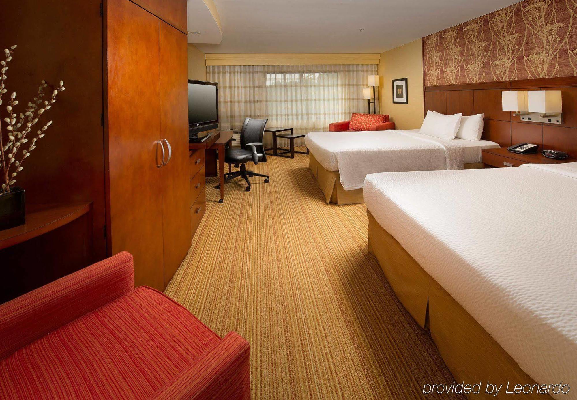Courtyard By Marriott Waldorf Hotel Luaran gambar